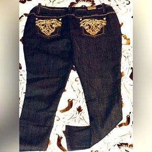 Earl Jeans size 6 Gold Thread Bling Rhinestone pockets med -dark wash. Like New!